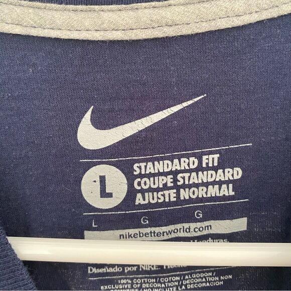 Nike Men’s NFL New England Short Sleeve Crew Neck Tee - Picture 2 of 4